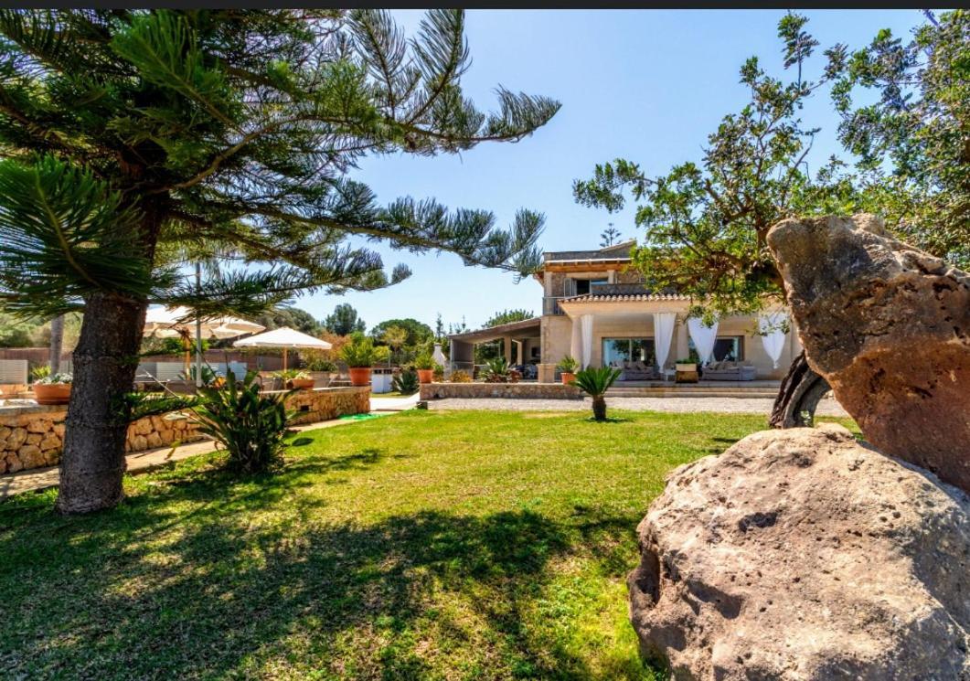 Es Velar Villa
